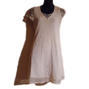 HOLLISTER Lace dress, size small.  Oatmeal color. Good used condition, no flaws